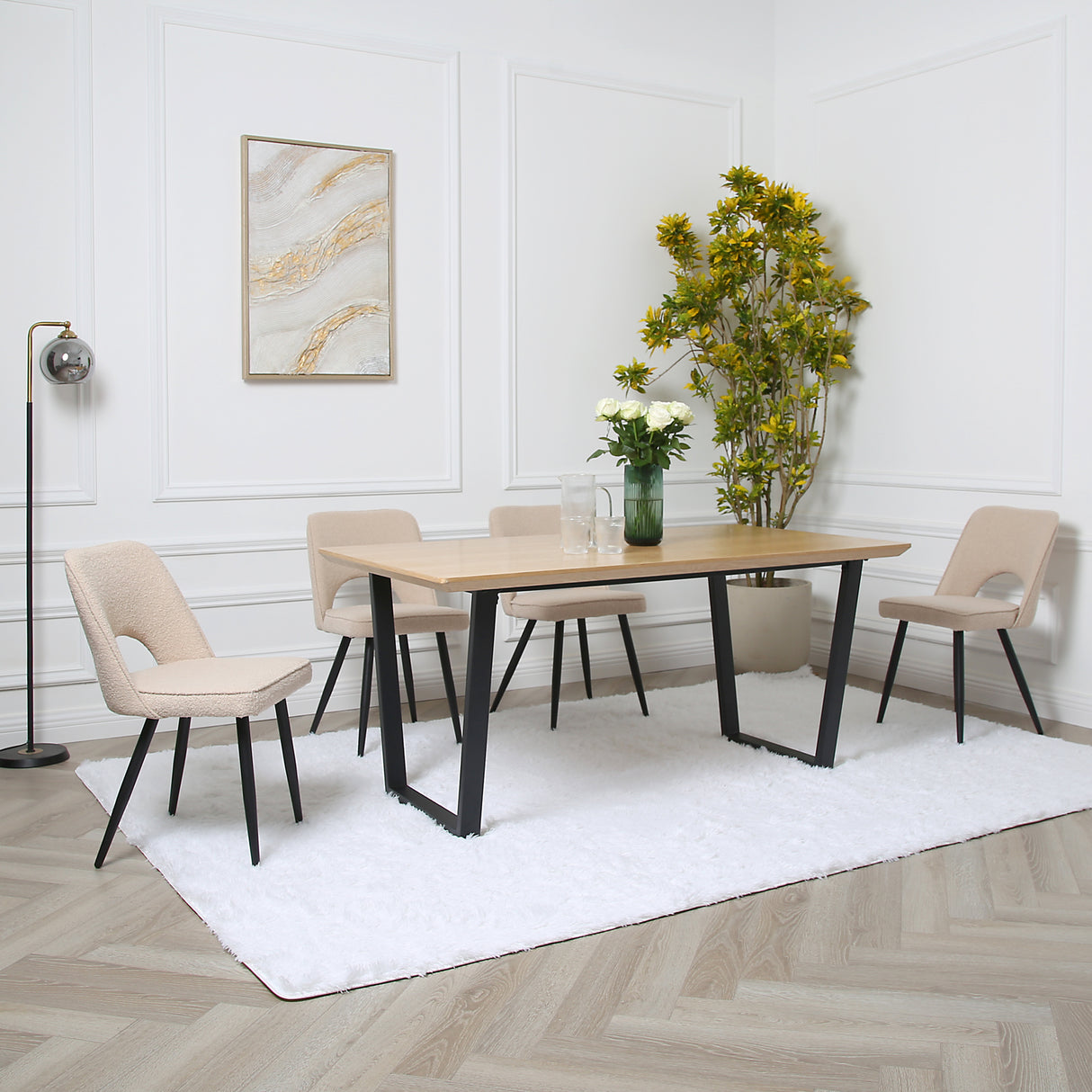 Thetis Dining Set - Oak Table with Boucle Chairs