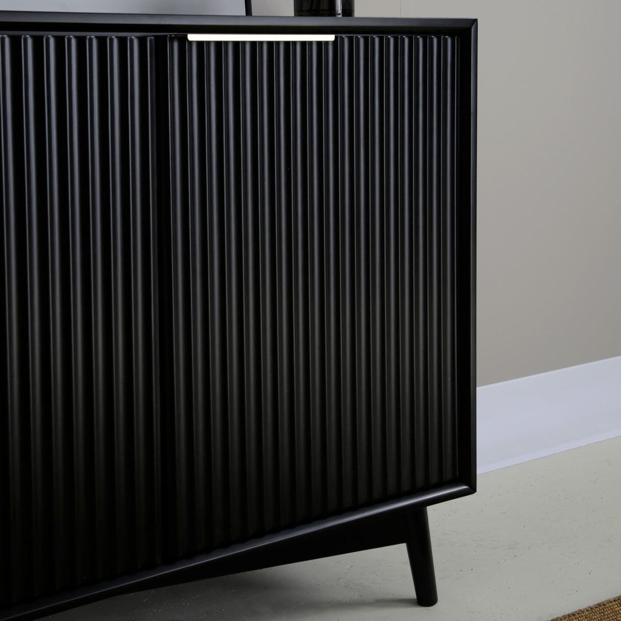 Monza – 3 Door Sideboard with Fluted Detailing – Black or Pale Ash