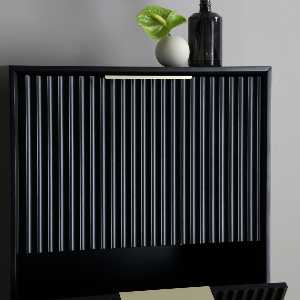 Monza – Shoe Storage Cabinet with Fluted Doors – Black or Pale Ash