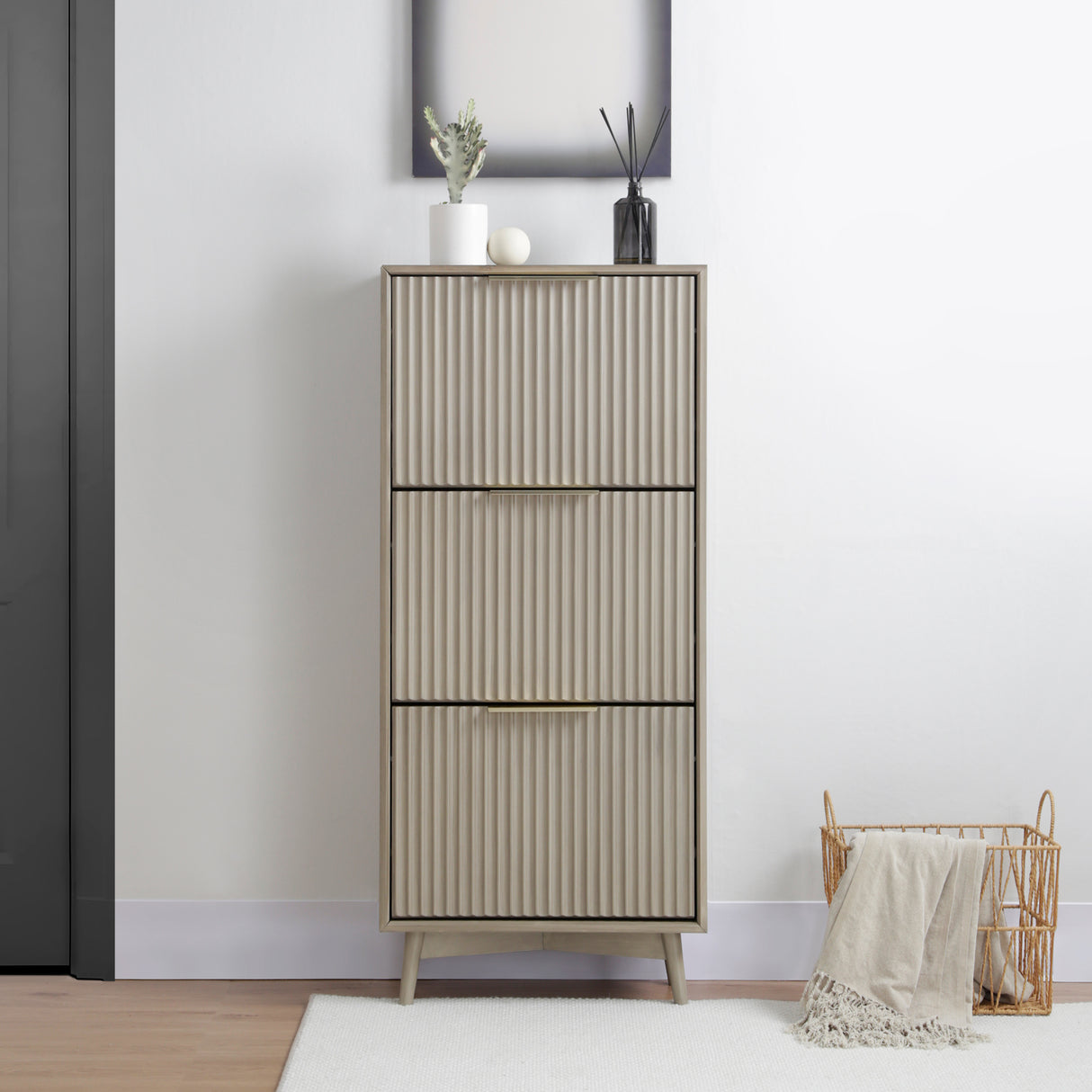 Monza – Shoe Storage Cabinet with Fluted Doors – Black or Pale Ash