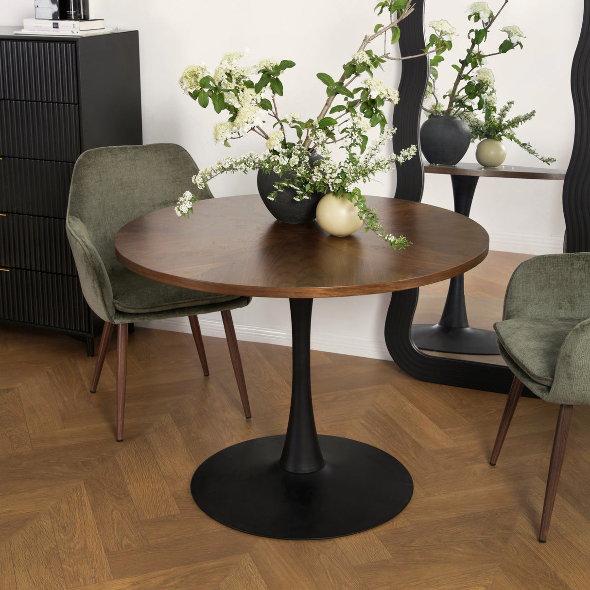 Paris - Walnut Round Dining Table – 4 Seater (100 × 100 cm)