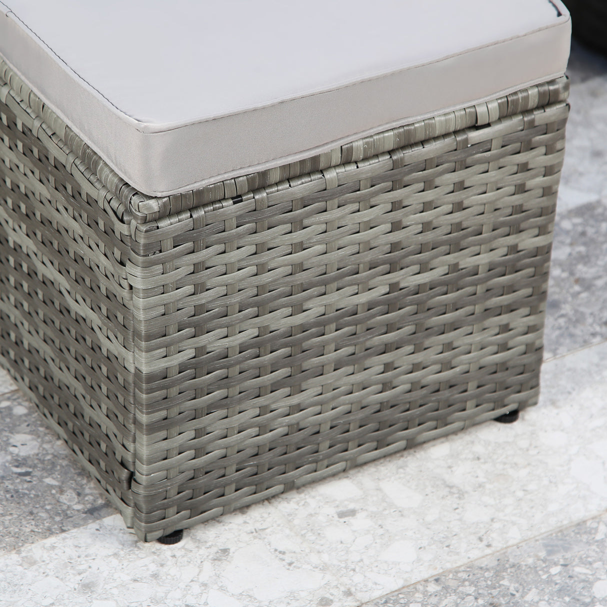 St. Tropez - Garden Corner Sofa with Rising Table - Grey Rattan - 6 Seats