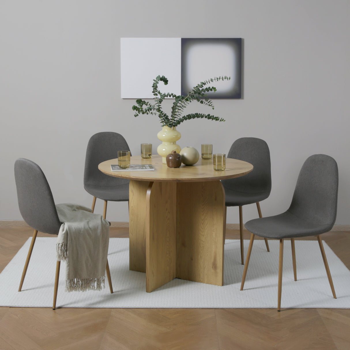 NYX Dining Set – Round Table in Wood Effect and x4 Linen Chairs