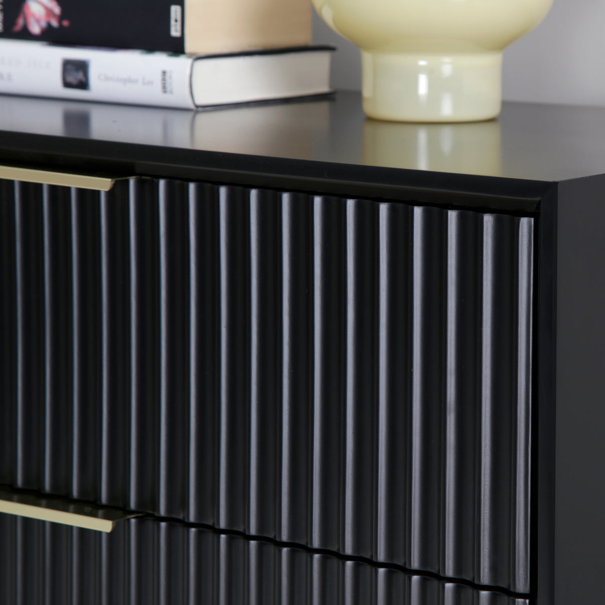 Monza – Tall Chest of 5 Drawers with Fluted Detailing – Black or Grey