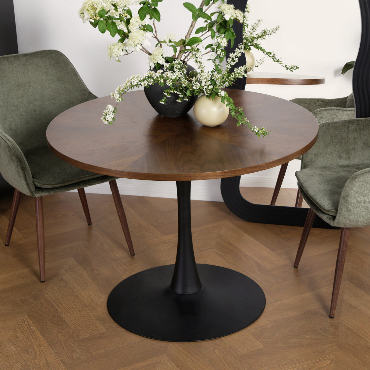 Paris - Walnut Round Dining Table – 4 Seater (100 × 100 cm)