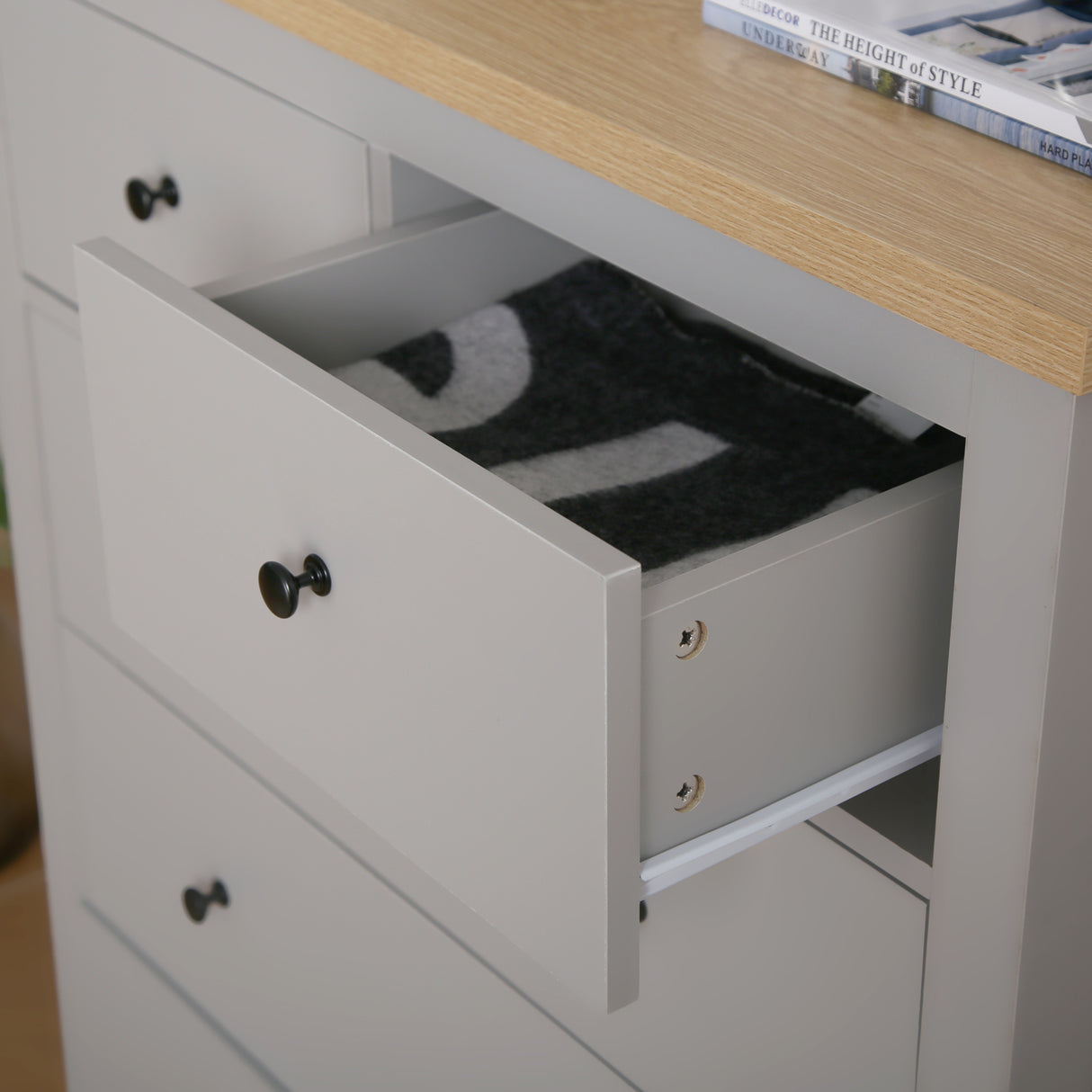 Wiltshire Chest of 5 Drawers - Grey with Wooden Top